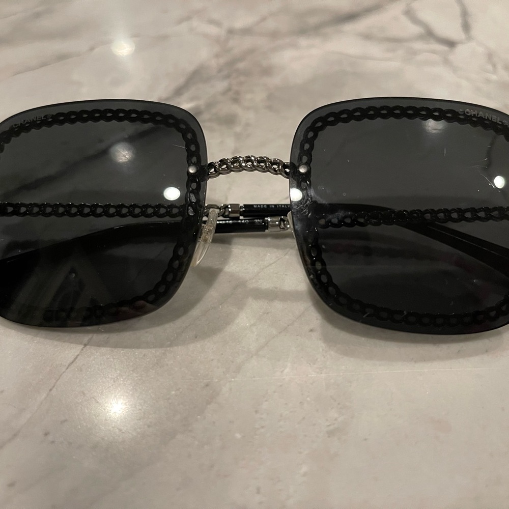 GORGEOUS Chanel sunglasses.  Black/metal.